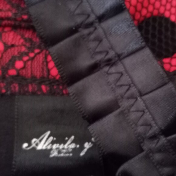 Corset 'Alivila.y' Red/Black Satin & Lace Size XXL - Picture 16 of 16